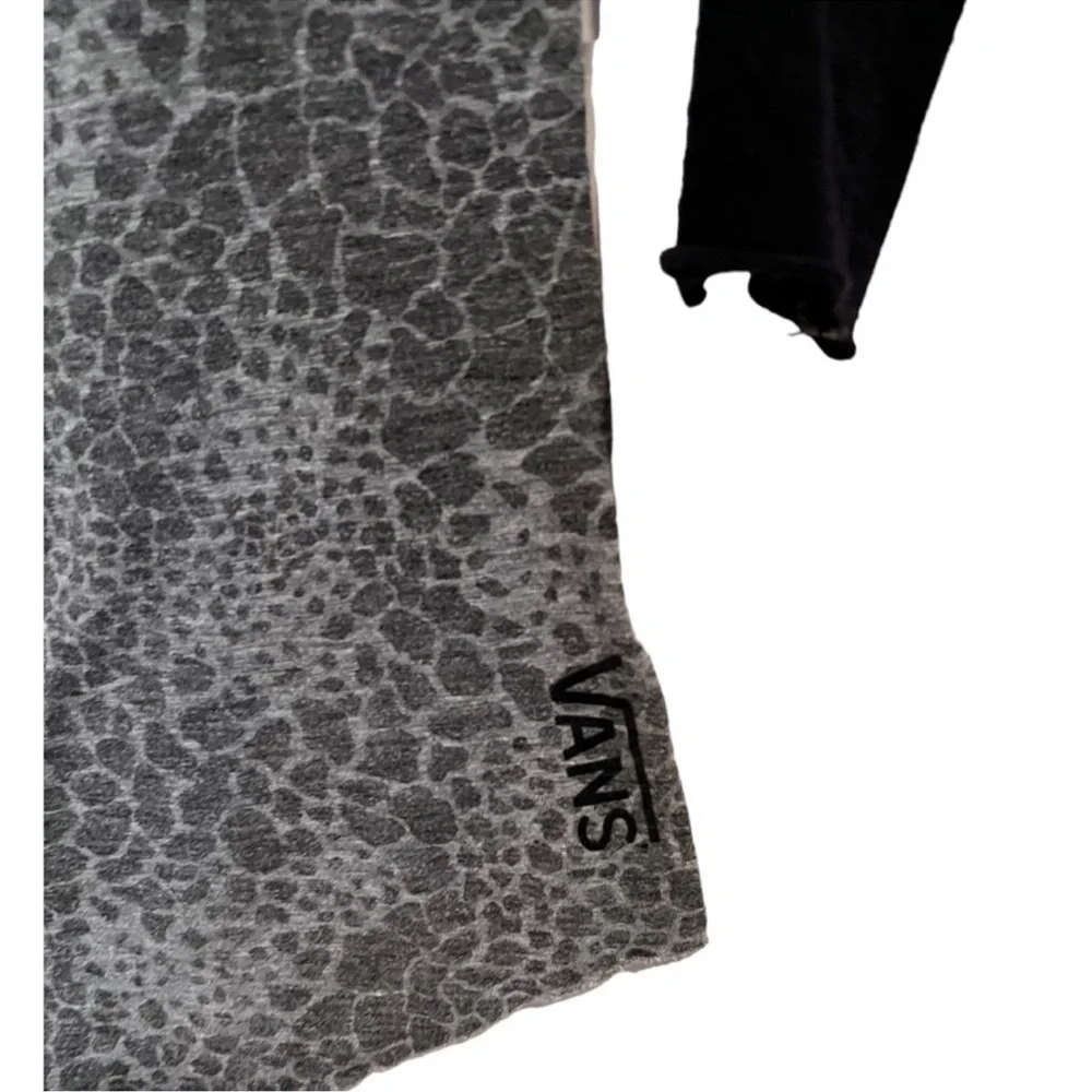 - Vans off the wall classic Black and Gray Women's Top or long sleeve tee - Picture 4 of 5